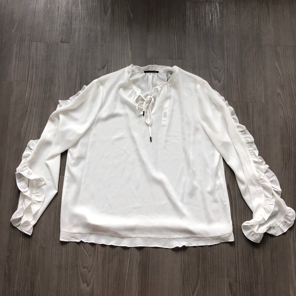 T Tahari Ruffled Sleeve Blouse NWT